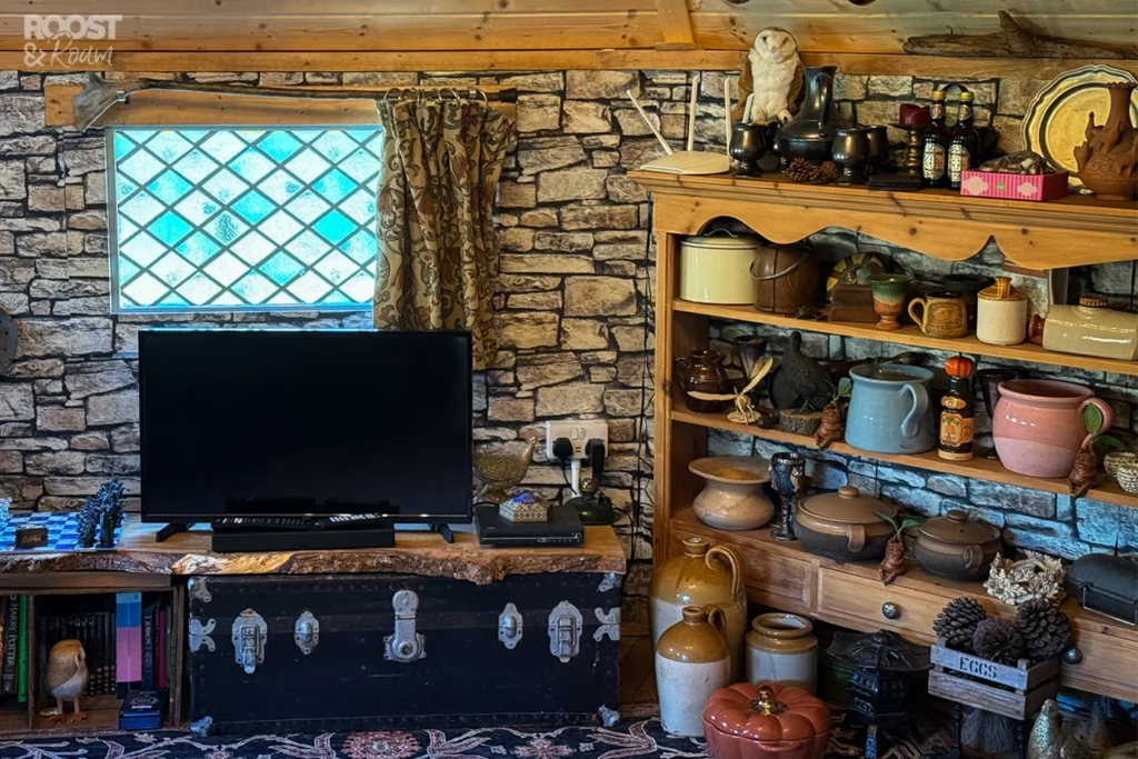 Hagrid's Lounge Airbnb
