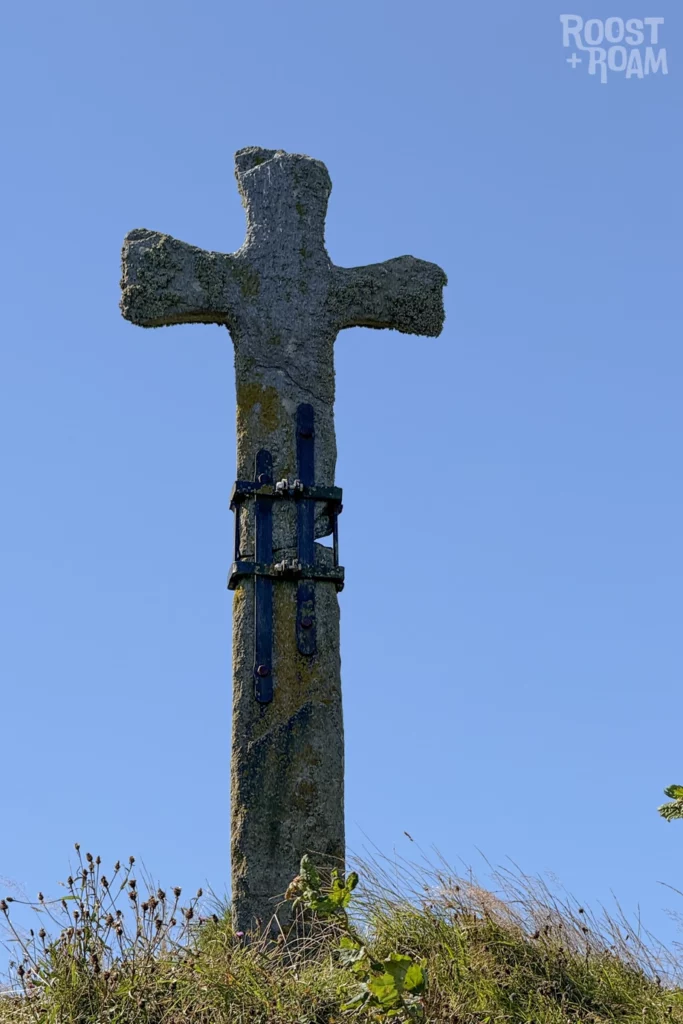 Krosshaugen cross statue Haugesund