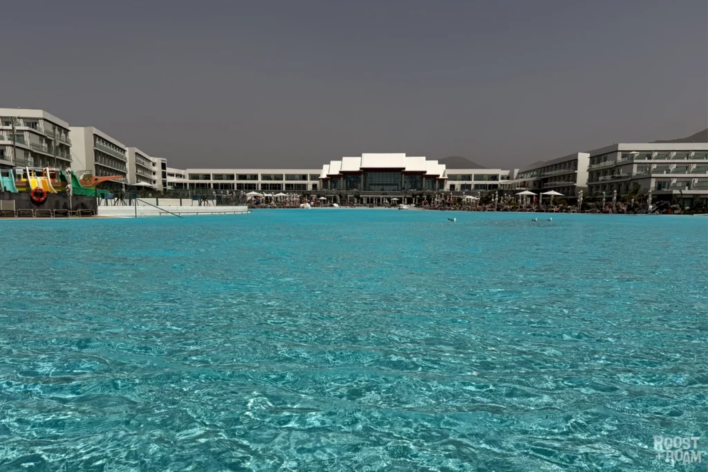 Heated pool Hotel Barcelo Playa Blanca