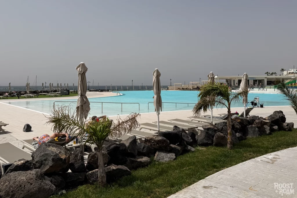 Review Hotel Barcelo pool Lanzarote